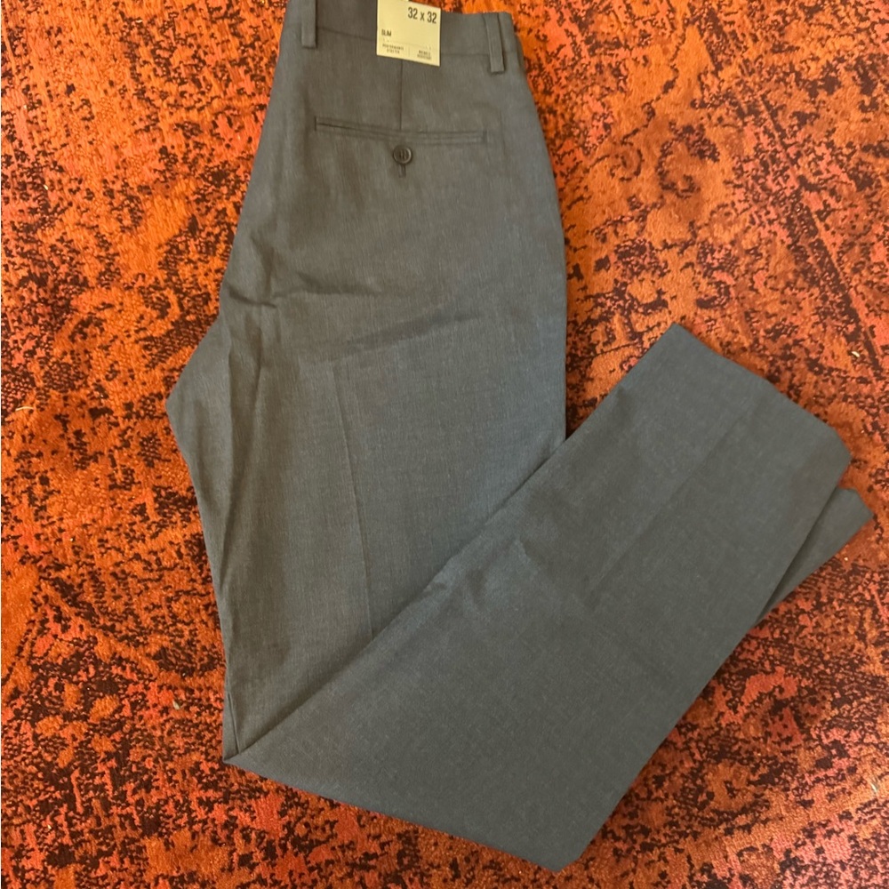 Express Grey Men’s Slim dress pants. 32x32.